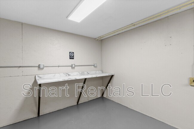 Photo - 3021 Pestalozzi St