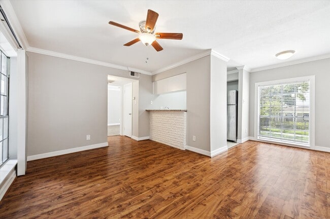 Photo - 201 Emerson St Unit 11