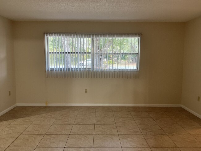 Photo - Winter Haven 3BR Home with Fenced Yard & Bonus Room