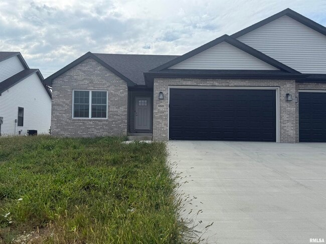 Building Photo - 4519 Castle Pines Dr Rental