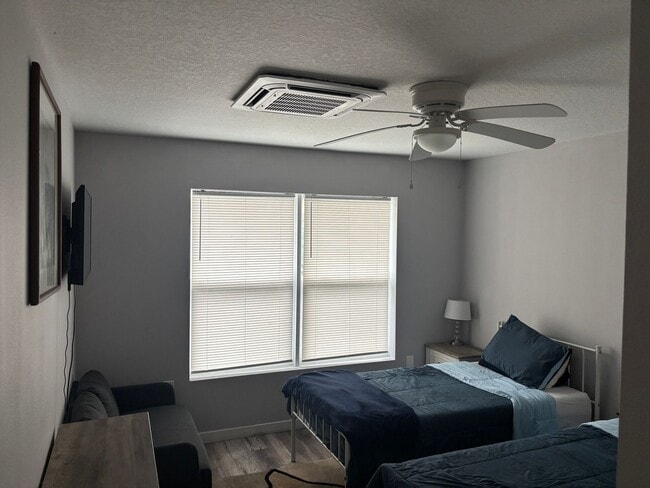 Photo - 7010 Jones Rd