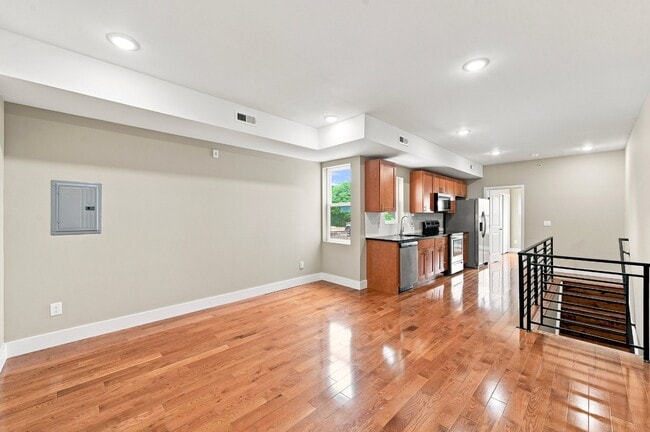 Photo - 1441 Point Breeze Ave Unit 3F