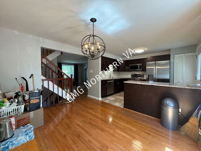Photo - 379 W Broad St