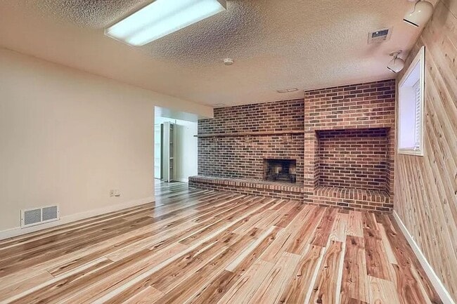 Photo - August 2026 Lakewood 5 Bedroom 2.5 Bathroom House with HUGE Backyard
