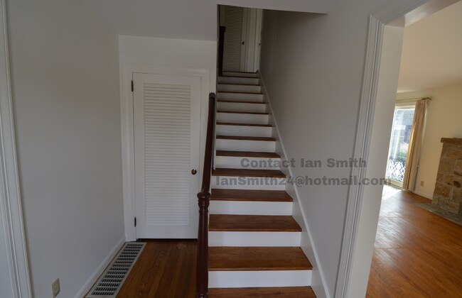 Photo - 155 E Park St