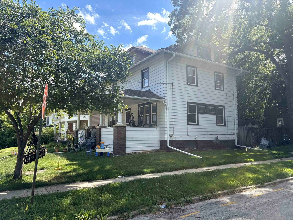 Photo - 1604 S Carroll Ave