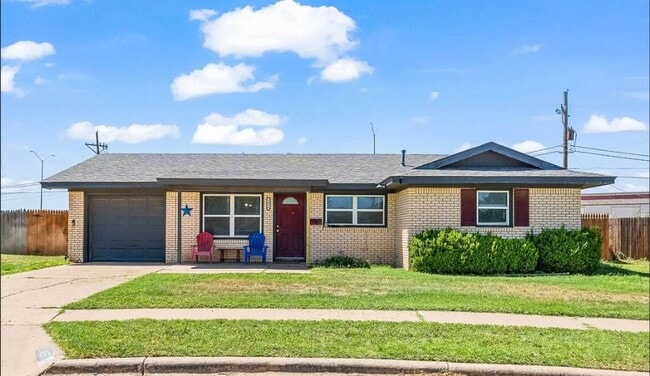 3/2/1 Great Price Great Location. Available Now! - 3/2/1 Great Price Great Location. Available Now!