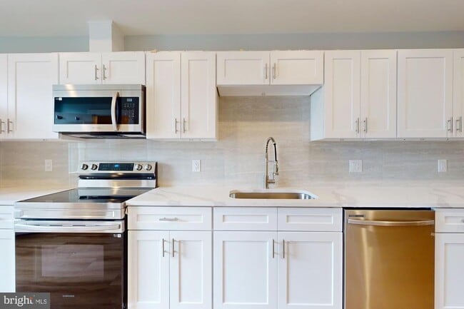 Photo - 2640 N Jessup St