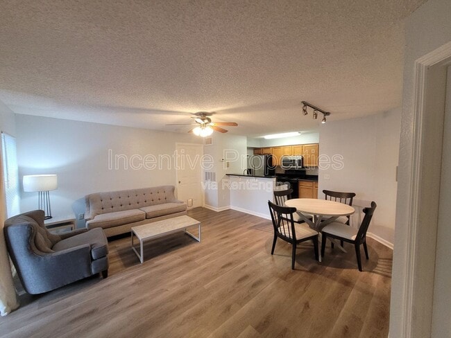 Photo - 5064 Park Central Dr Unit Apartment 1714