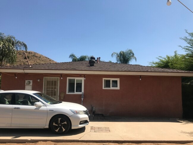 Lado de la cocina - 27295 Vista Ave