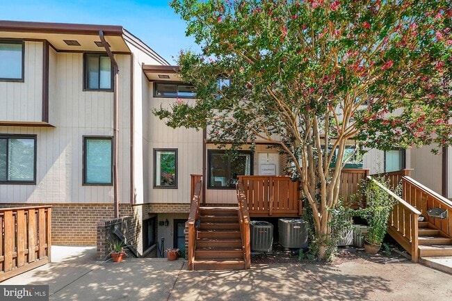 Building Photo - 1701 Westwind Way