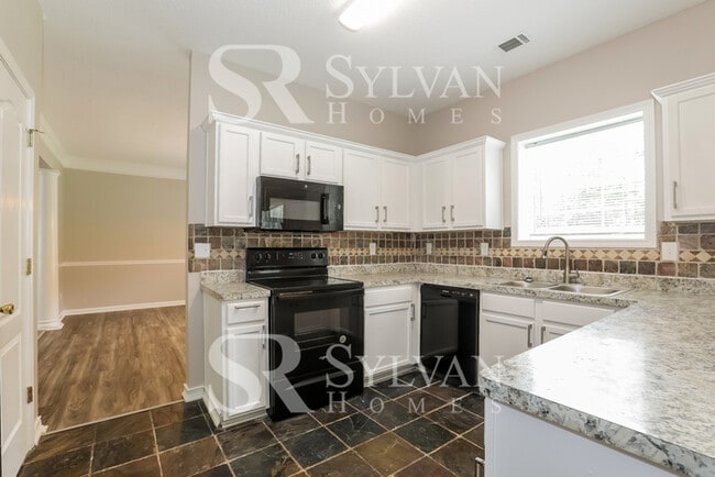 Photo - Discover the convenience of Lithonia living