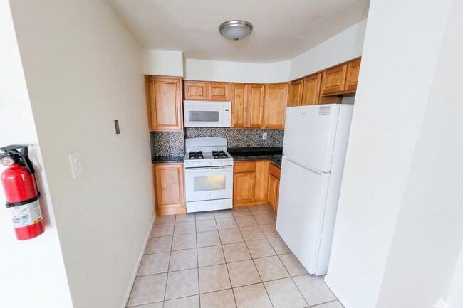 Photo - 2726 Cranston Rd Unidad 2F