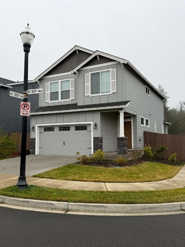 Photo - Beautiful Orchards Home