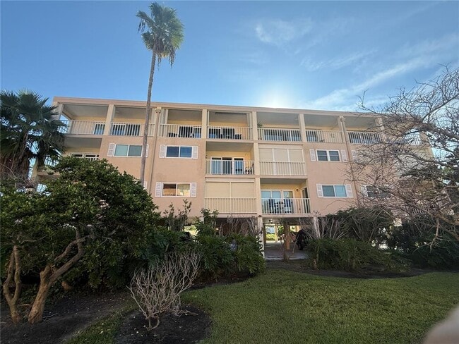 Photo - 1005 Gulf Blvd Unit 304