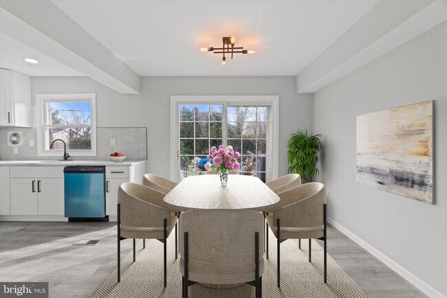 Photo - 48 Marboro Ln