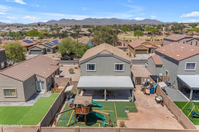 Photo - 23693 Grove St