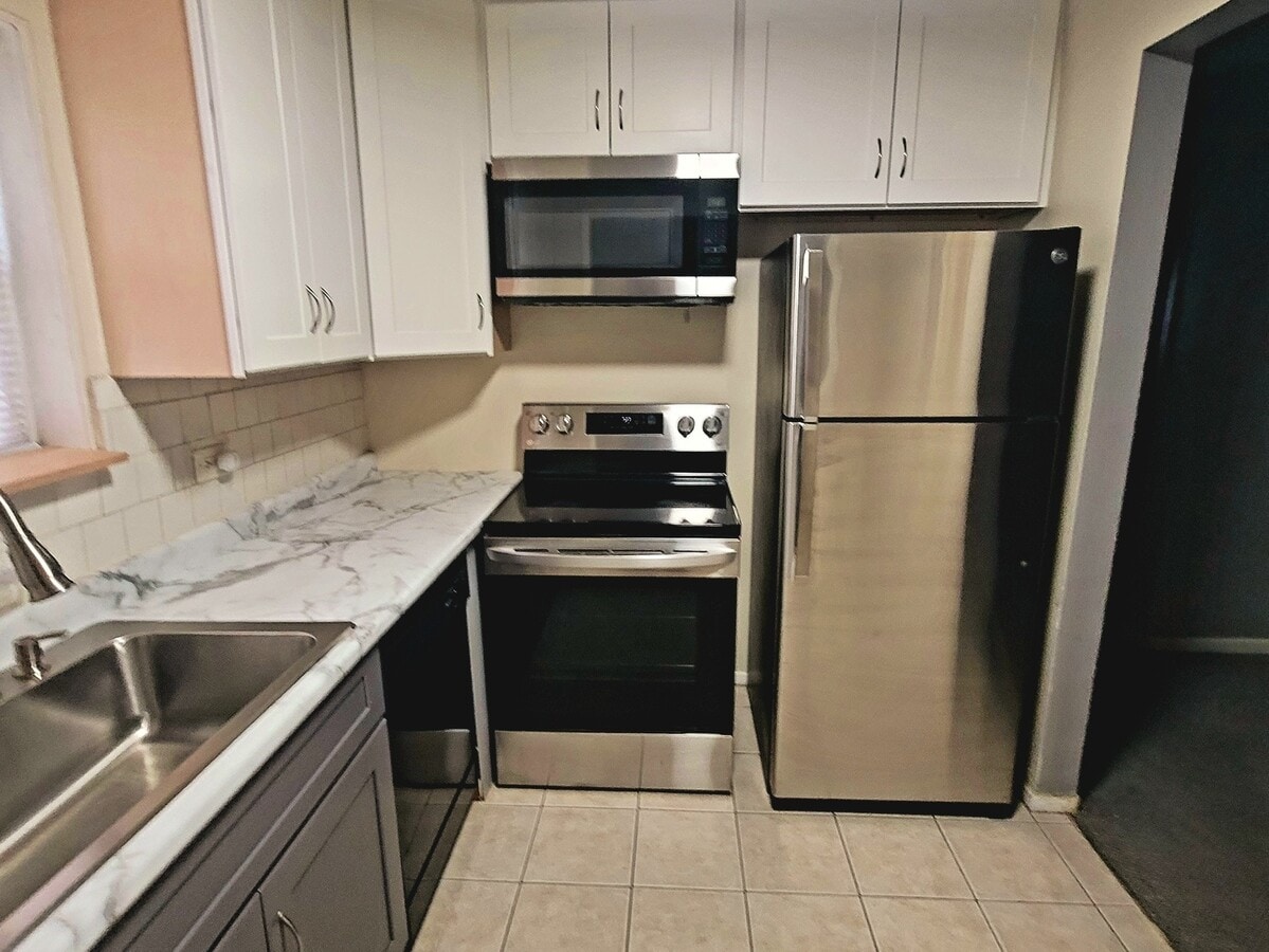 Photo - 2420 Randall Ln Unit 1A