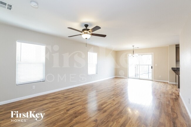 Photo - 6380 Cactus Dahlia St