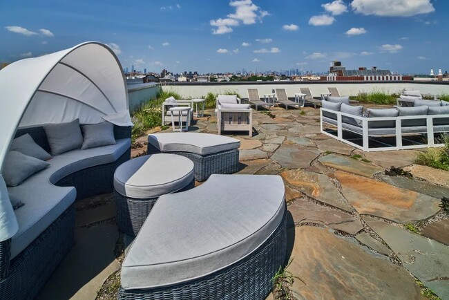 Photo - Furnished room/NOT APARTMENT Unit 6D