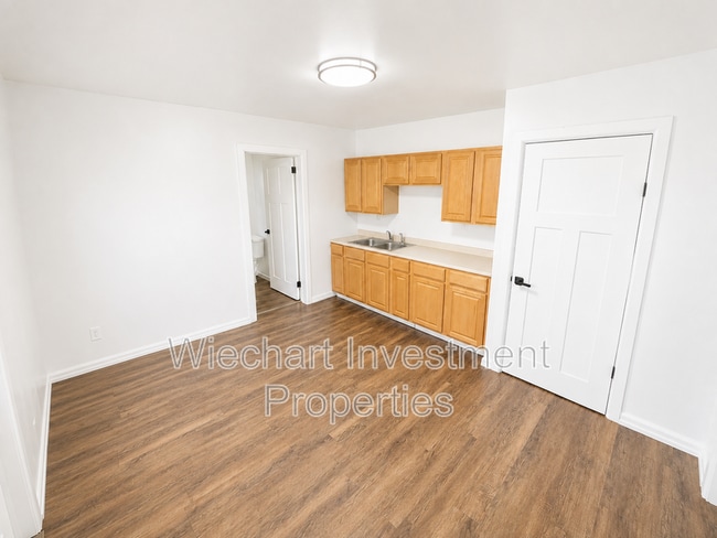 Photo - 620 W Wayne St