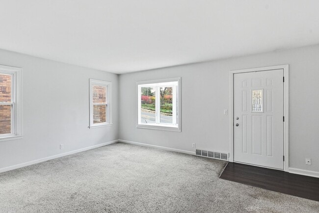 Photo - Spacious Three Bedroom!