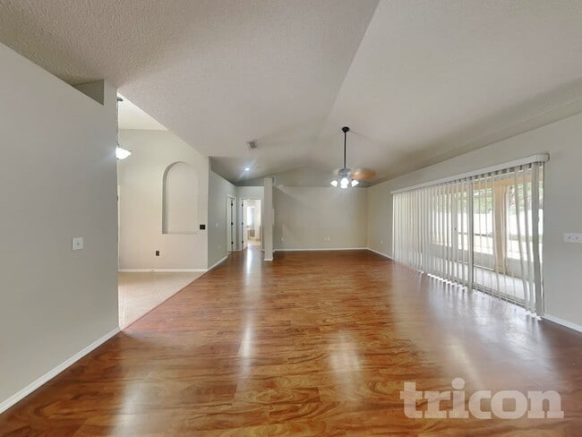 Photo - 1617 Taylor Brooke Dr