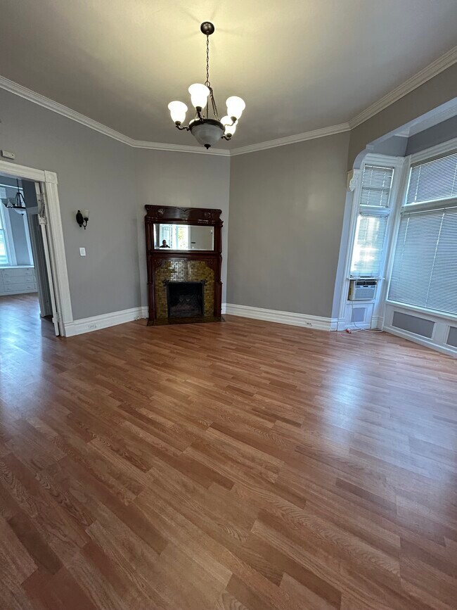 Photo - The Ruckers Mansion