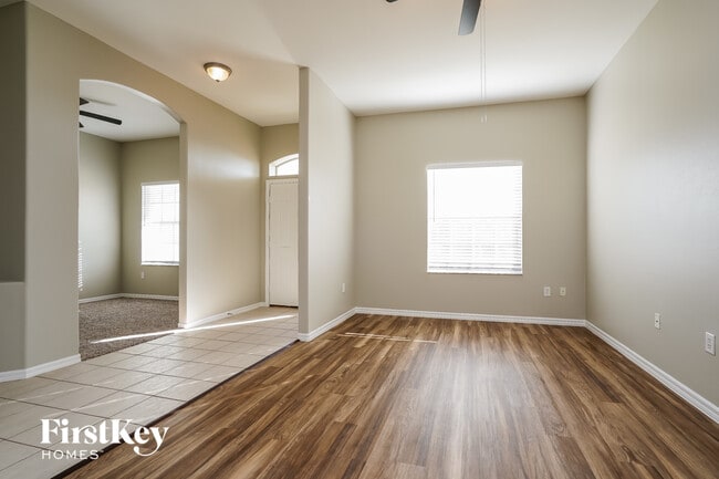 Photo - 2302 NW 27th Ave