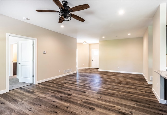 Photo - The Cottage's at Boone's Pointe