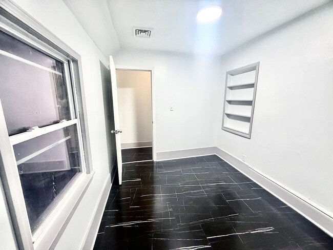 Photo - 1150 Bailey Ave