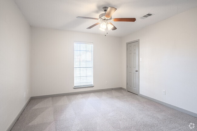1BR, 1BA - 707SF