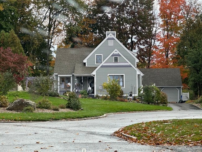 Photo - 20 Magnolia Hill