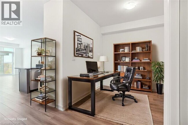 Photo - 460 Dundas St E Unit 815