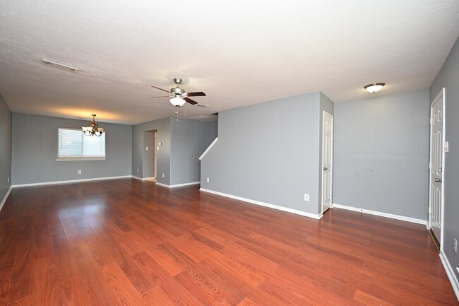 Photo - 7006 Biton Dr