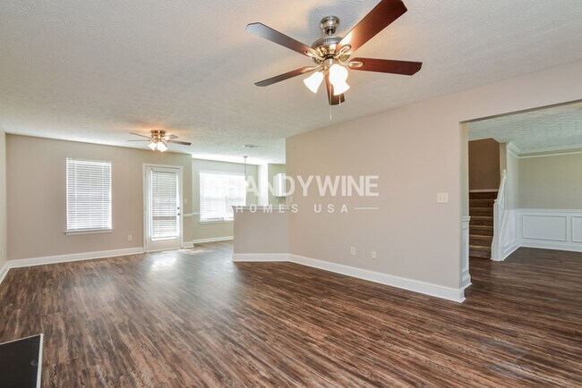 Photo - 101 Bond Lake Dr