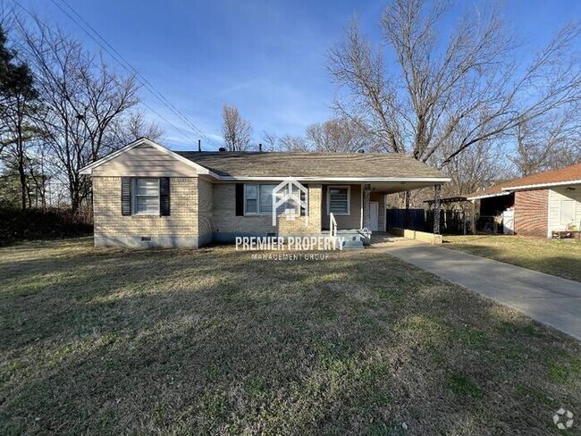 Building Photo - 3002 Cromwell Ave Rental