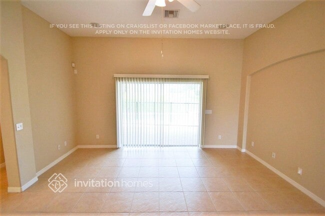 Photo - 204 Tower View Dr E