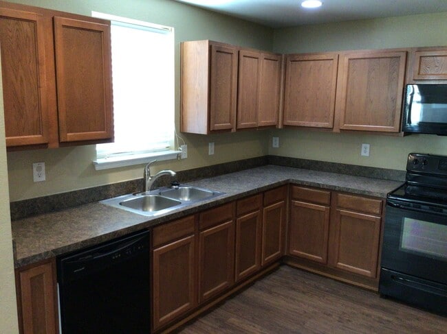 Photo - 1333 Gayle St