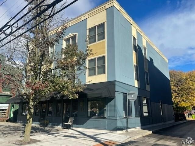 Building Photo - 23 S Main St Rental