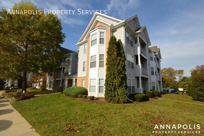 Building Photo - 2008 Peggy Stewart Way Unit 301