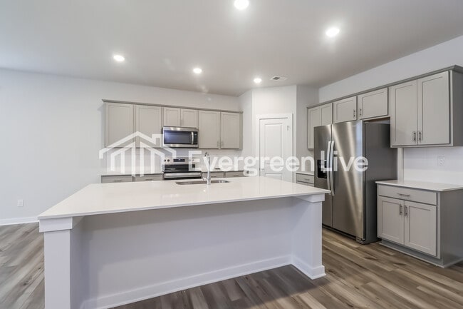 Photo - 2420 Appalachian Trl Dr