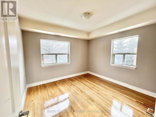 Photo - 100 Twenty Fifth St Unité 8