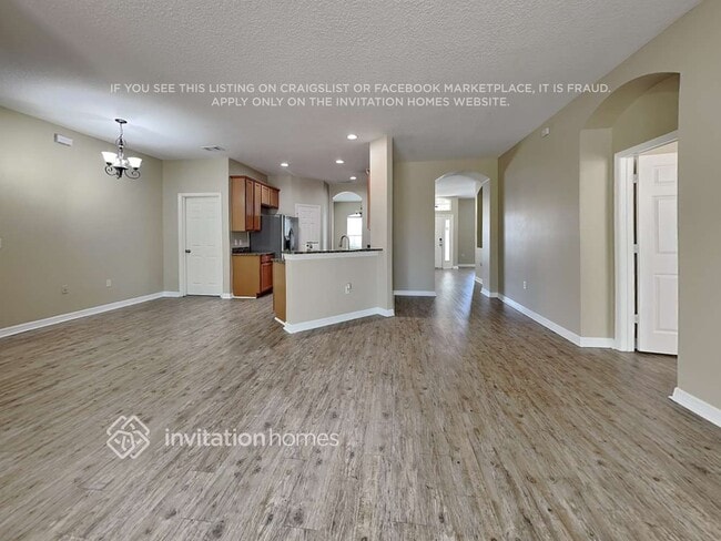 Photo - 498 Woodford Dr