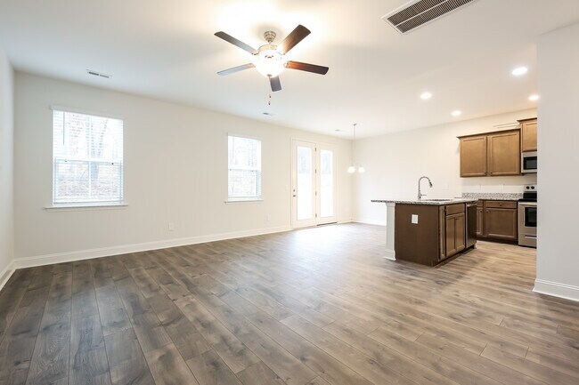 Photo - 124 Renwood Rd