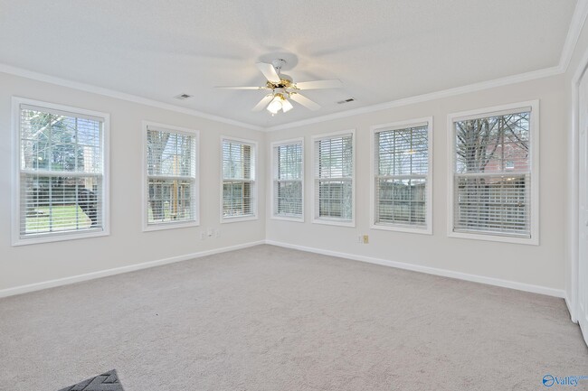 Photo - 100 Ellacott Dr