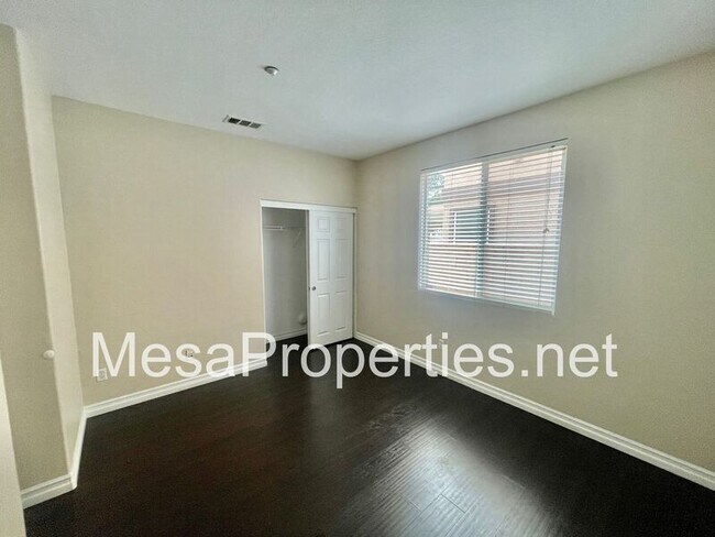 Photo - 15471 American Way