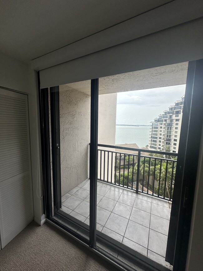 Photo - 540 Brickell Key Dr Unit 1201