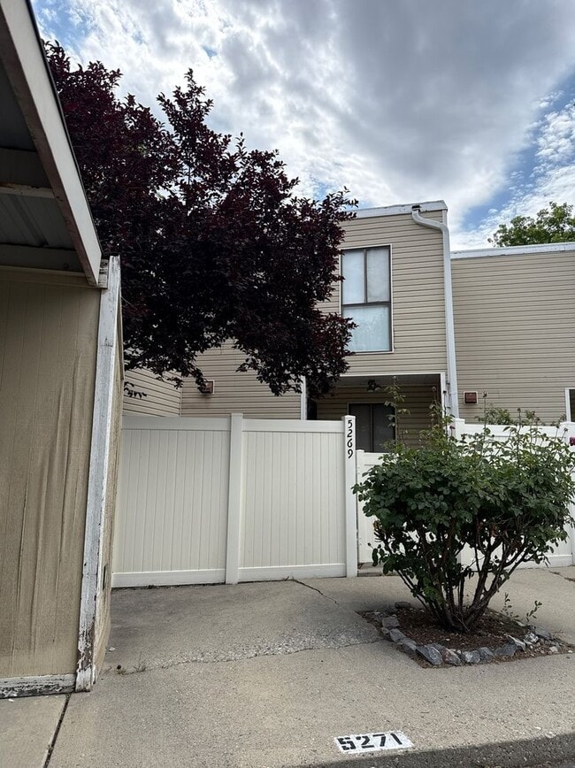 2 Bedroom/1.5 Bathroom unit in Murray! - 2 Bedroom/1.5 Bathroom unit in Murray! House