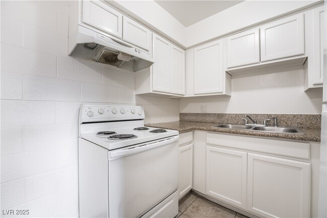 Photo - 585 S Royal Crest Cir Unidad 16